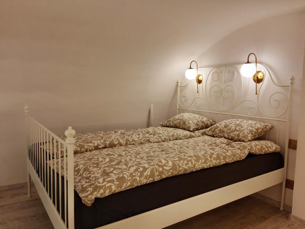 Danube Elegance Apartment Budapeste Exterior foto